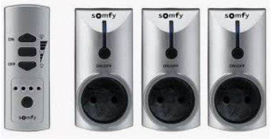 KIT 3 plugs + one 5 channel remote control - 2401199 - 1 - Somfy